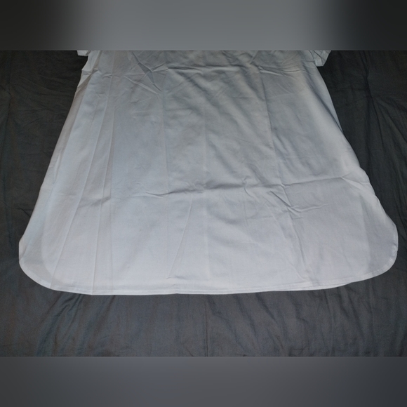 Ortilerri Women's Oversized White Short Sleeve Shirt - Picture 7 of 7